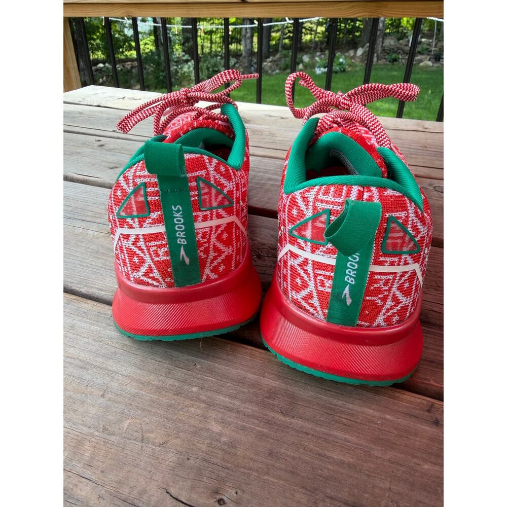 Brooks red and green Brooks Levitate 5 Run Merry running sneakers woman’s 7.5 - Picture 3 of 5